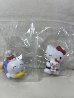 （新品未使用）ハローキティ あひるのペックル ミニフィギュア 2種のサムネイル
