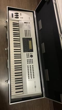 Yamaha シンセサイザー EX5ハードケース付きのサムネイル