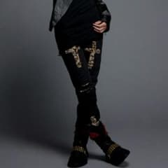 JURY BLACKのサムネイル