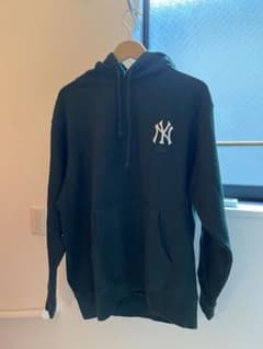 KITH(キス)×MLB ヤンキース パーカーL アメリカ限定のサムネイル