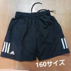 adidas ショートパンツ 黒 160サイズのサムネイル