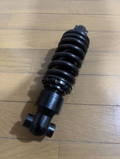 ドラッグスター400用　グッズローダウンサス　漏れ無のサムネイル