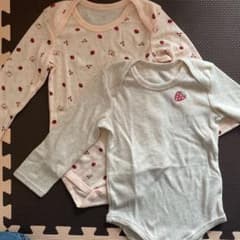 いちご肌着　長袖ロンパースのサムネイル