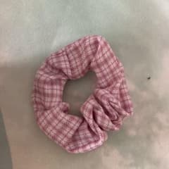 チェック柄 ピンク シュシュのサムネイル