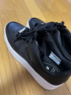 Nike Air Force 1 ブラックのサムネイル
