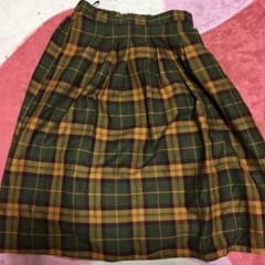 チェックスカートのサムネイル