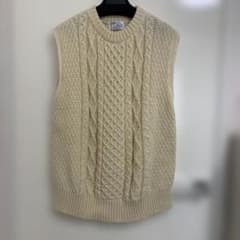 Kerry Woollen Millsケーブル編み ニットベストのサムネイル