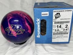 Brunswick DEFENDER ボウリングボール Brunswick DEFENDER HYBRID 14LB - メルカリ