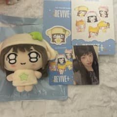 IVE REVIVE+ ver. ユジン シークレット トレカ ぬいぐるみ ユジン ぬいぐるみトレカ IVE REVIVE+ PETIT-IVE - メルカリ