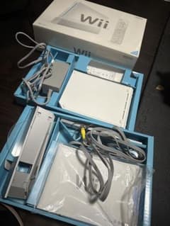 Wii 本体 ヌンチャク以外の付属品ありのサムネイル