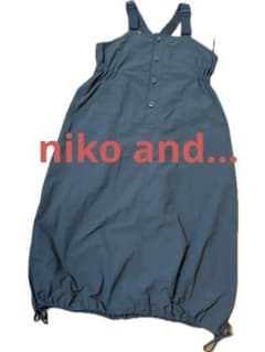 処分価格❣️ニコアンド niko and… ナイロンワークジャンパースカートのサムネイル
