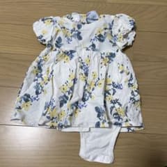 〈値下げ〉花柄 ロンパース 70cm リボン付きのサムネイル