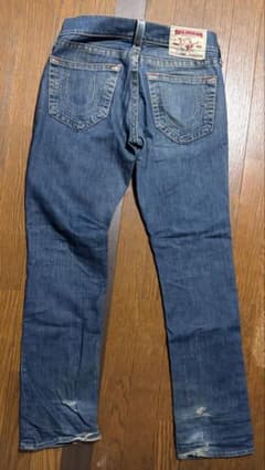 TRUE RELIGION ストレートデニムパンツのサムネイル