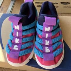 NIKE キッズスニーカー ピンク/ブルー/パープル　18センチのサムネイル