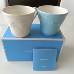 WEDGWOOD FESTIVITY マグカップ 2個セットのサムネイル