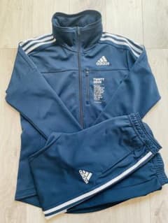 adidas TWNTY 4SVN ジャージ ネイビー（フード付）上下セット adidas TWNTY 4SVNジャージ上下セット ネイビー - メルカリ