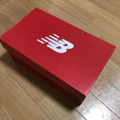 ニューバランスのサムネイル