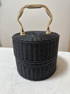 最終お値下げ　manimaris pancake basket Blackのサムネイル