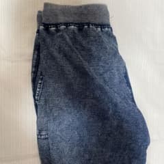 GU レディース　パンツのサムネイル