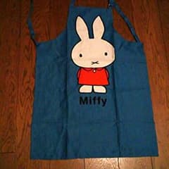 ミッフィーのエプロンのサムネイル