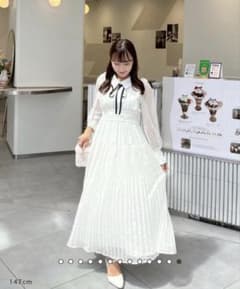 An MILLE アンミール タックフリル襟ワンピースのサムネイル