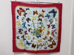 エルメス スカーフ カレ90 プロヴァンス地方の踊り蝶々 FARANDOLE