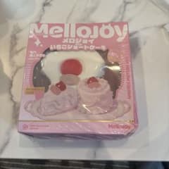 メロジョイ mellojoy スクイーズ ホールケーキ ムースクリーム - メルカリ