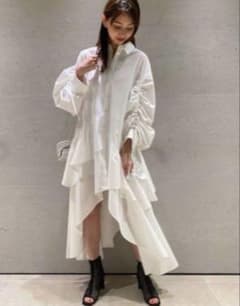 SNIDEL ボリュームイレヘムワンピース　ホワイトのサムネイル