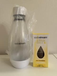 ソーダストリーム専用ボトルとウォータードロップレモンフレバーのサムネイル