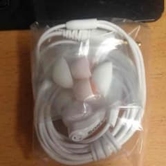 WALKMAN付属イヤホンのサムネイル