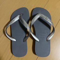 havaianas ハワイアナス37/38 メタリックグレーのサムネイル