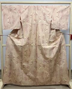 B 美品 本場大島紬 丸宮織物 名物裂 菊花 正絹 小紋 着物 証紙付 K16 B 美品 本場大島紬 丸宮織物 名物裂 菊花 正絹 小紋 着物 証紙付 K16