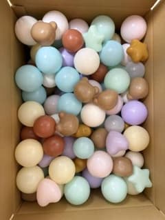 ボールプール　ボールのみ　約280個のサムネイル