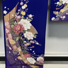 D583 振袖 花模様 正絹 着物 袷 美品 - メルカリ