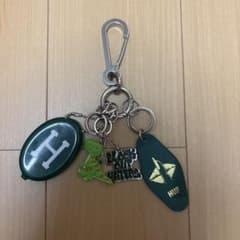 HUFのキーホルダー2個付き　カラビナのサムネイル