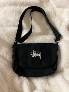 Alex様専用Stüssy ブラック ショルダーバッグのサムネイル