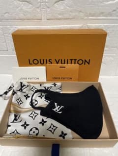 LOUIS VUITTON LV イニシャルマイユ マスクカバーセット　未使用 LOUIS VUITTON LV イニシャルマイユ マスクカバーセット 未使用 - メルカリ
