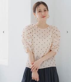 【新品未開封】COCA シアードット袖シャーリングトップスのサムネイル