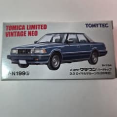 トミカリミテッドヴィンテージネオ トヨタ クラウン 3.0