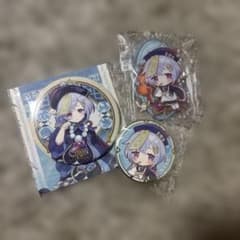 原神 七七の缶バッチ2種とアクリルスタンドのサムネイル