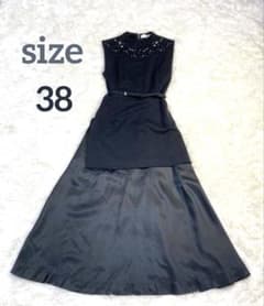 美品　トーガ　TOGA PULLA ロングワンピース　ビジュー　黒　ベルト付き 美品 トーガ TOGA PULLA ロングワンピース ビジュー 黒 ベルト付き