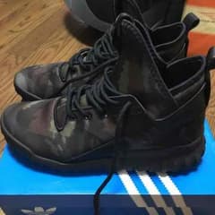 専用！TUBULAR X カモフラのサムネイル