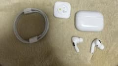 Apple AirPods pro 第一世代のサムネイル