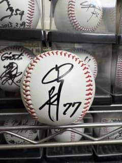 巨人 読売ジャイアンツ 内海哲也 77 直筆サインボール - メルカリ