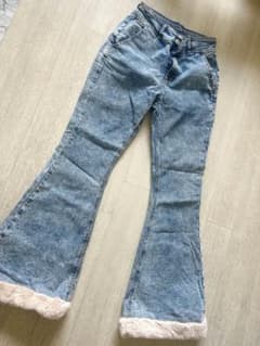 キッズ デニムパンツ 裾ファー付き ブルー