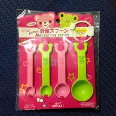 値下げ300円 計量スプーンのサムネイル