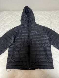 patagonia ブラック ダウンジャケット フード付きのサムネイル