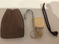 ロエベ カデナ＆キー＆クロシェット 南京錠 訳有 中古品 (37056) LOEWE ロエベ カデナ パドロック 南京錠 鍵 クロシェット - メルカリ