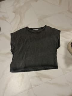 ZARA ウォッシュ加工 クロップドTシャツ グレーのサムネイル
