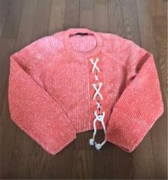 tibi ショート丈ニットトップスのサムネイル